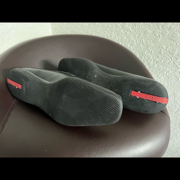 PRE-OWNED PRADA MENS BLACK LEATHER DRESS SHOES Sz 8 - Picture 4 of 4